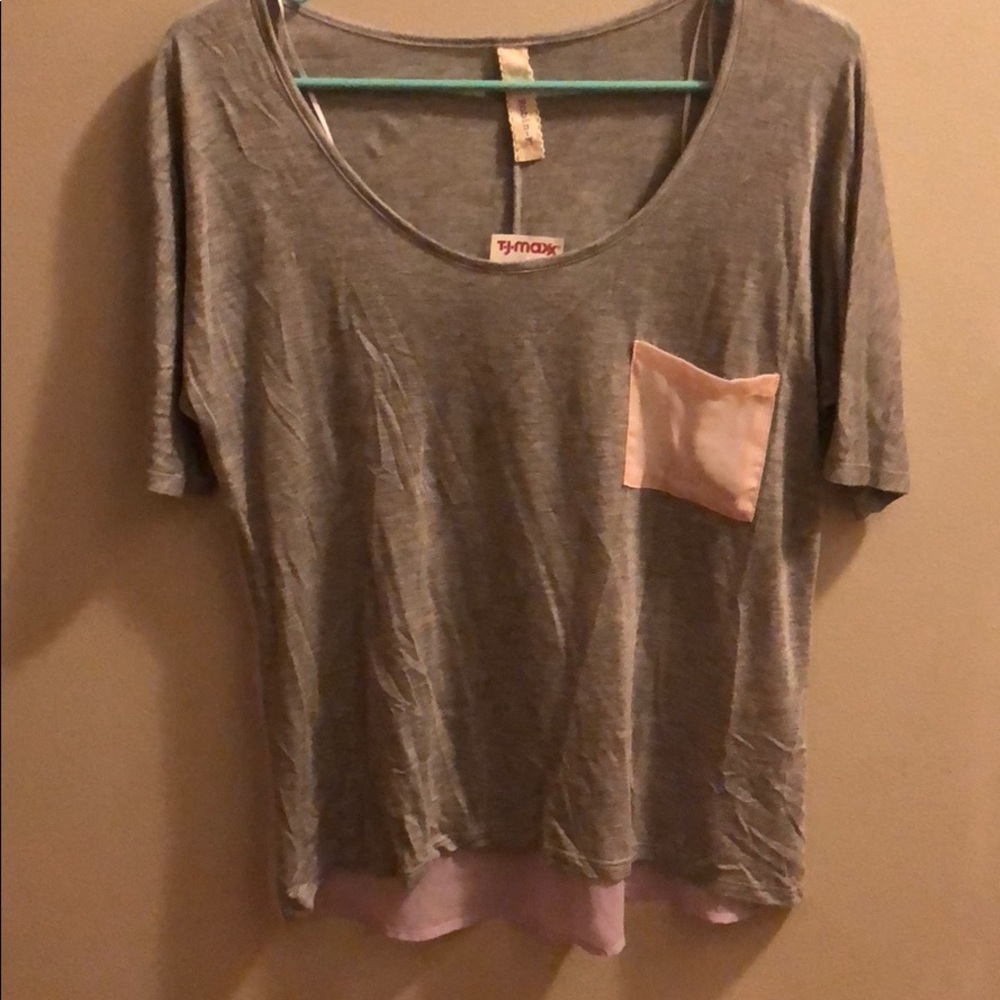 Gray top